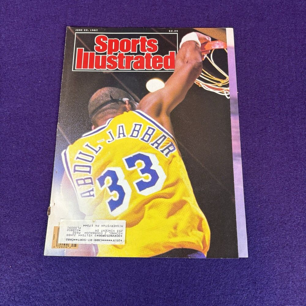 Sports Illustrated 1987 Abdul Jabbar #33 Dunk Los Angeles Lakers Magazine Cover